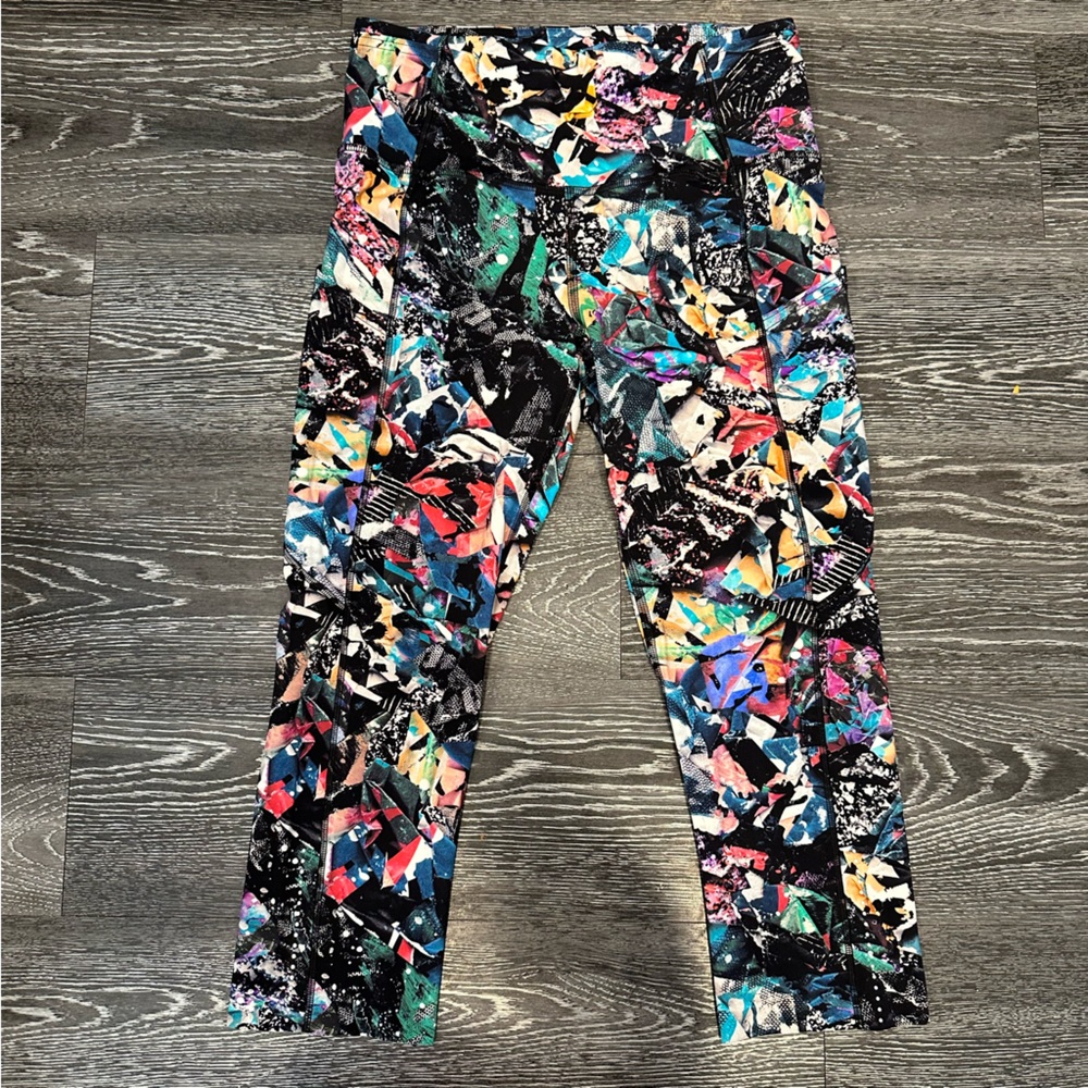EUC lululemon fast and free crop size 6